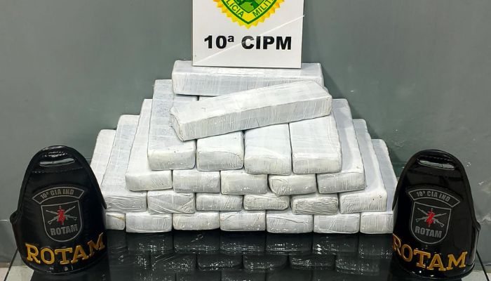 Laranjeiras – Mulher é presa com 20kg de maconha em ônibus